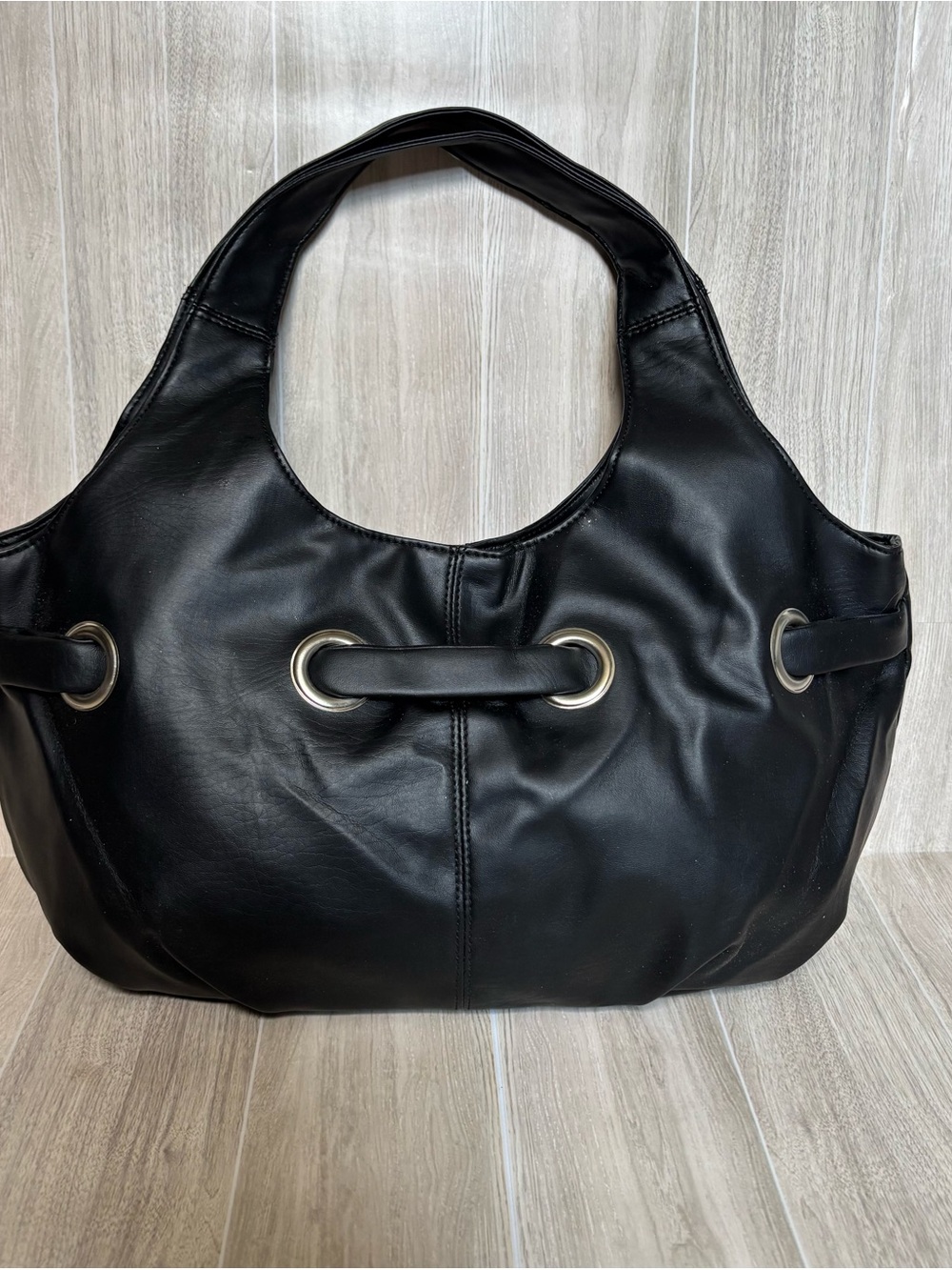 2010s Classic Black Women's Shoulder Bag - Sleek Everyday Carry